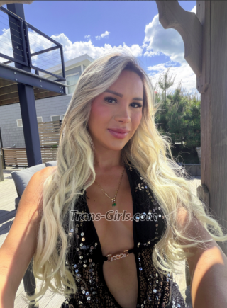 trans girl TopBott 0328157 trans girl TopBott 0328157